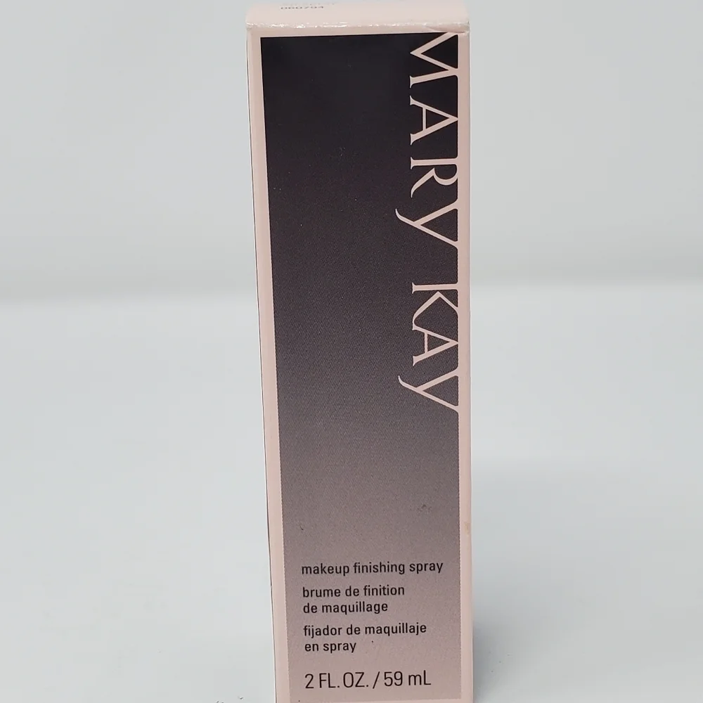 NIB MARY KAY Makeup Finishing Spray